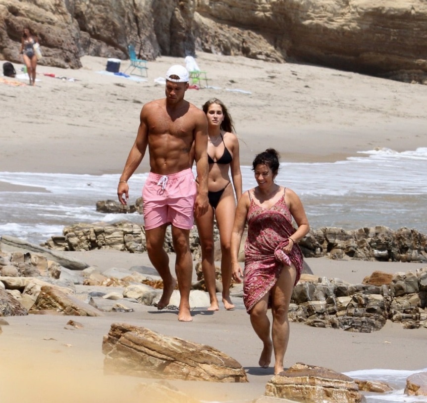 Blake Griffin and Francesca Aiello Reunite for Beach Trip in Sardinia — See  the Photos! - Yahoo Sports