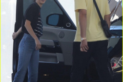 kendall-jenner-and-ben-simmons-reunite-at-gas-station-in-la-04