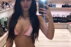 Kim Kardashian bikini

https://www.instagram.com/p/BrmECt2njJE/

Credit: Kim Kardashian/Instagram