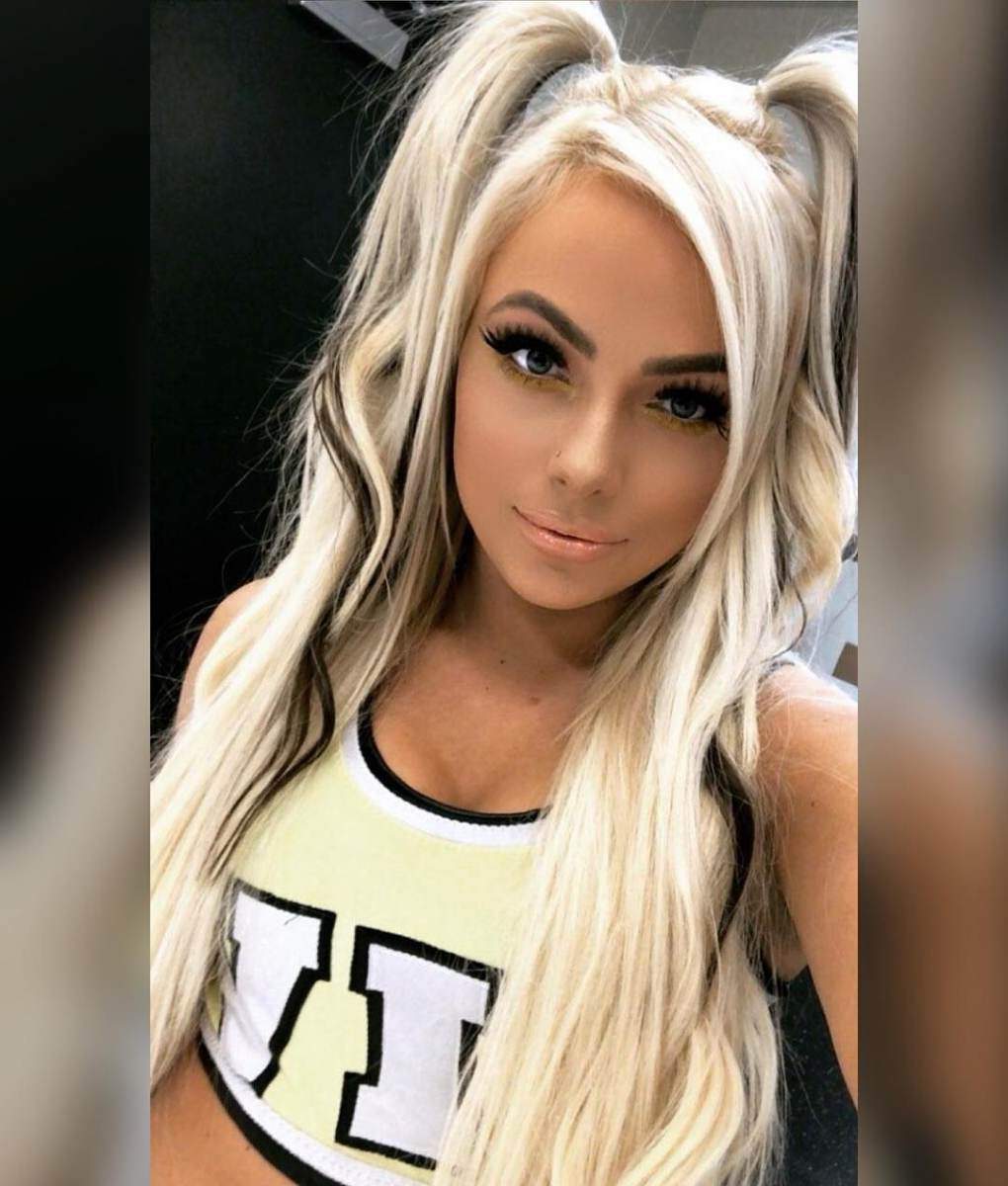 Former Model And Hooters Waitress Liv Morgan Has What It Takes To Be The Wwe S Next Superstar