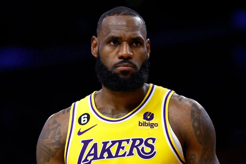 LeBron closes in on 40K as Lakers survive Wizards in OT