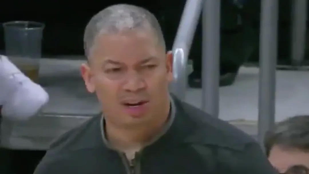 Kyle Anderson Hit Ty Lue in the Junk With Errant Pass