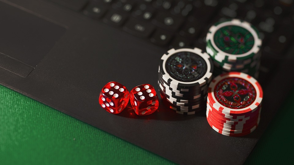 A Comprehensive Guide on How to Choose the Right Online Casino
