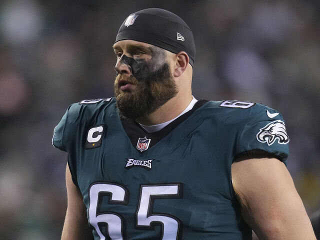 Report: Eagles extend Lane Johnson through 2026, add $33M to RT’s deal