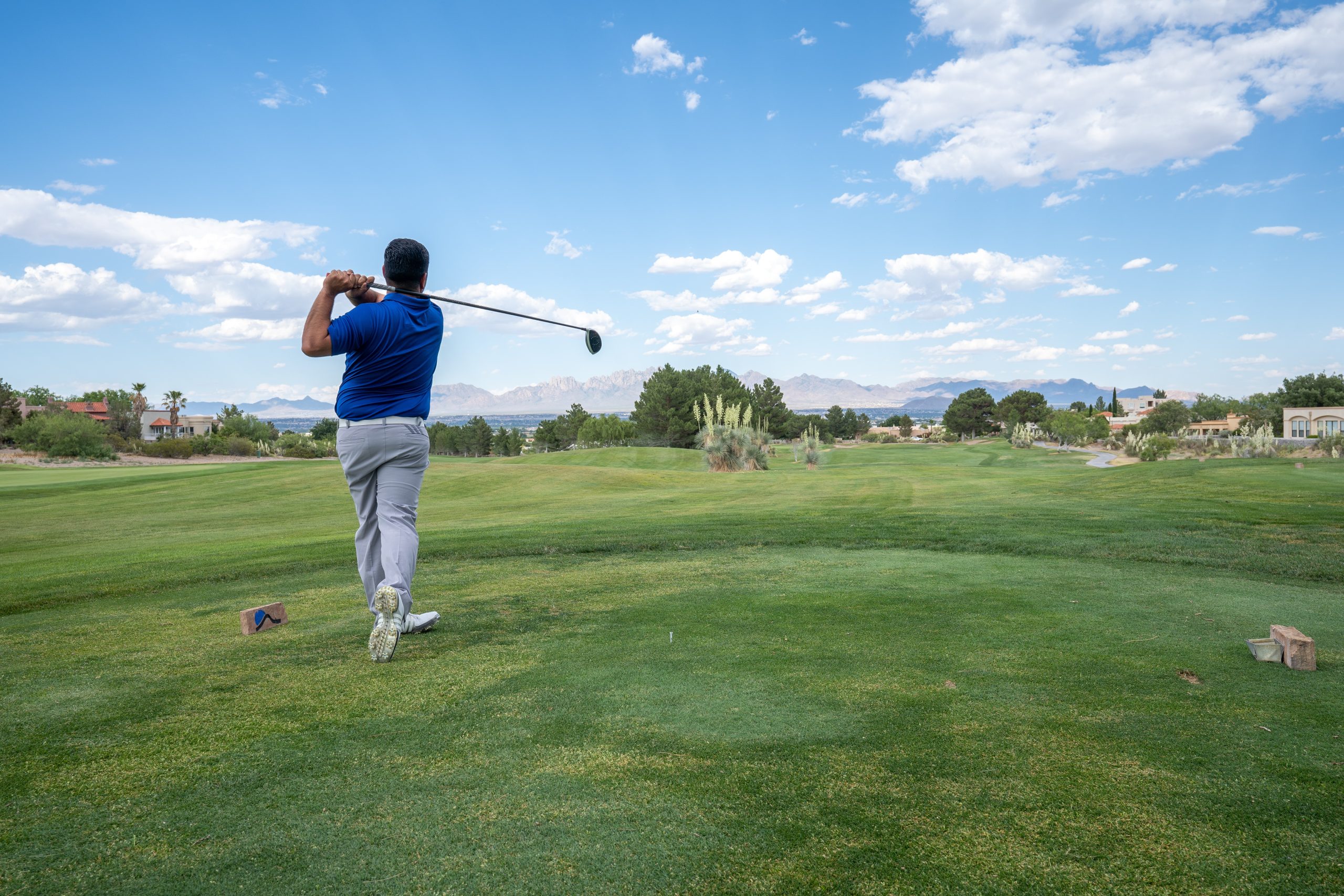 Dressing Like a Pro Golfer: Tips on How to Replicate Your Favorite Golf Player’s Style
