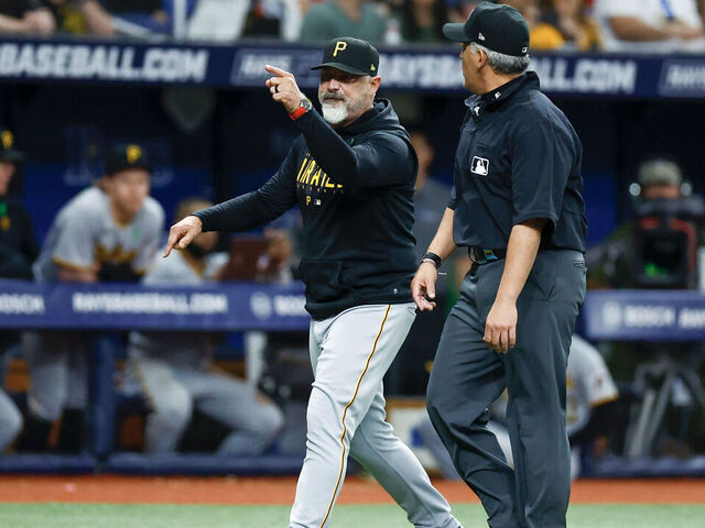 Watch: Pirates manager loses it on umps after storming field mid-pitch