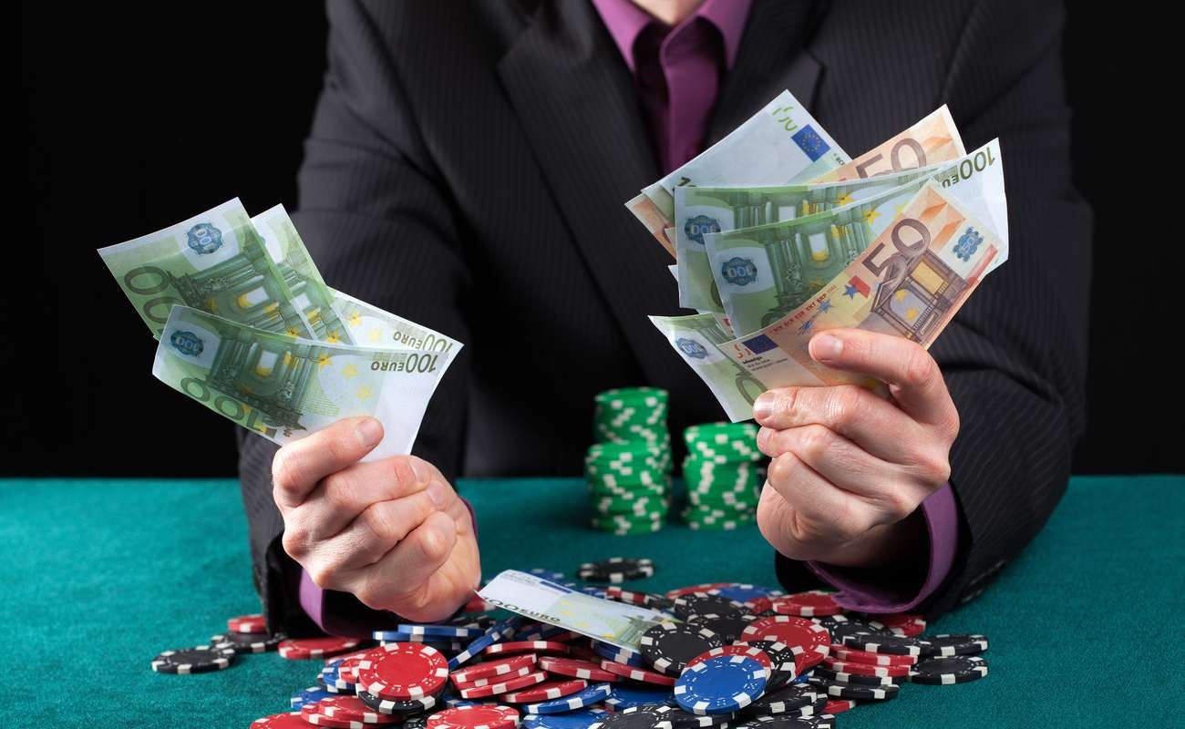 Managing Your Bankroll While Gambling Online in Malaysia