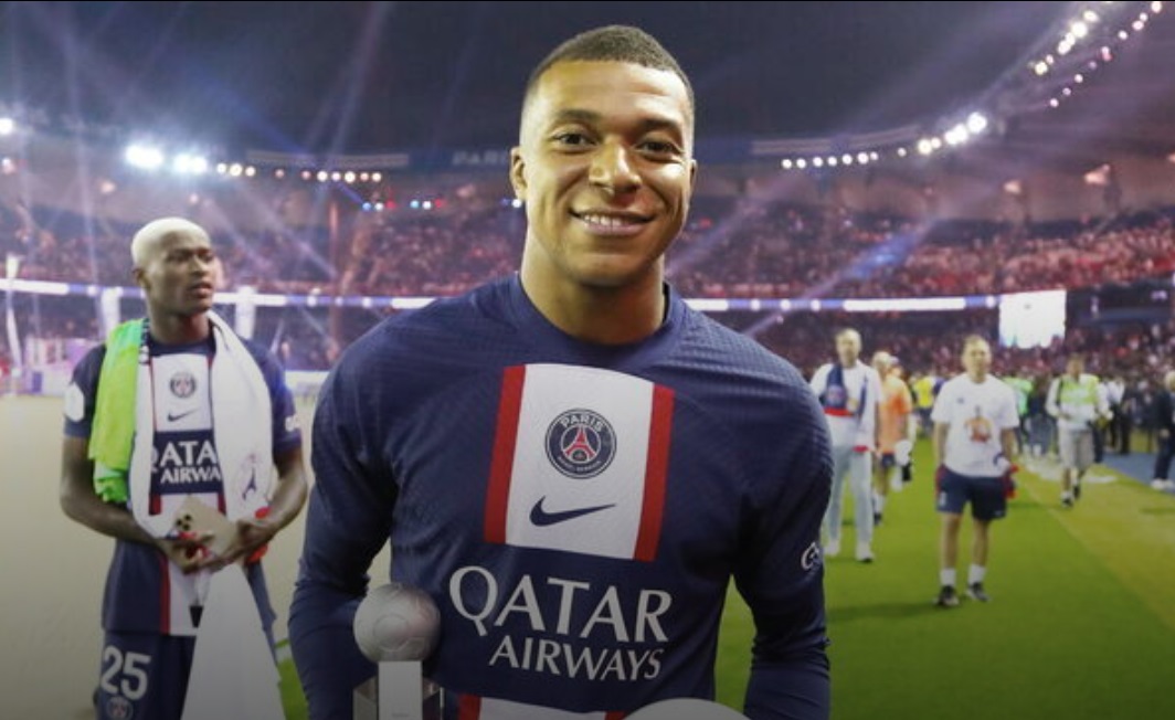Mbappe reinstated to PSG 1st team amid high-profile contract dispute