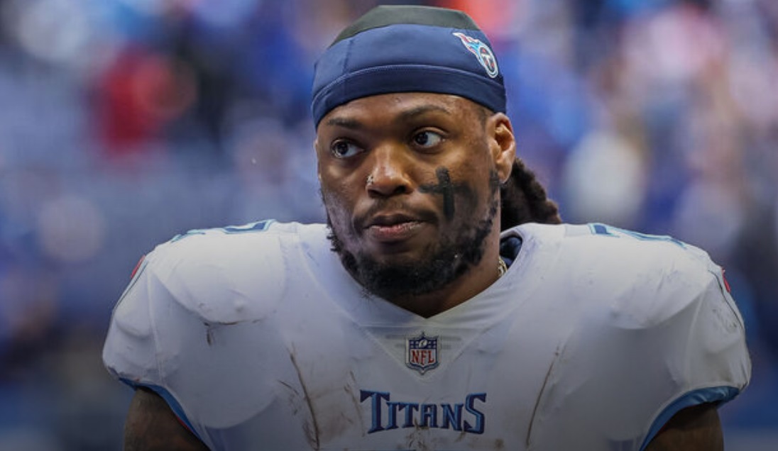 Report: Titans inform Henry they don’t intend to trade him