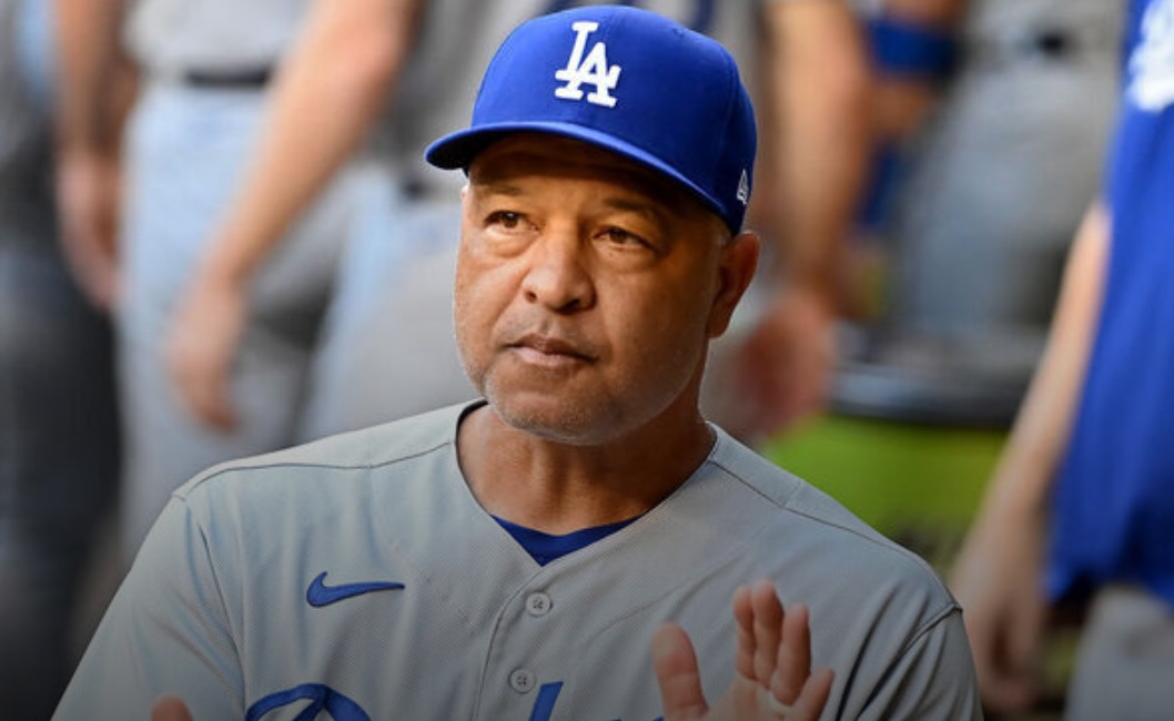 Dodgers keeping Roberts as manager despite latest early playoff exit