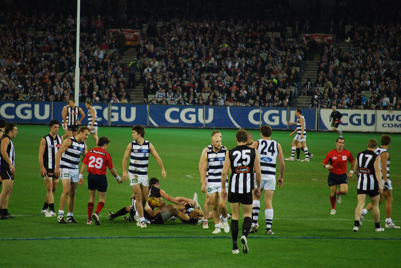 Get a taste of football down under with these Aussie rules games