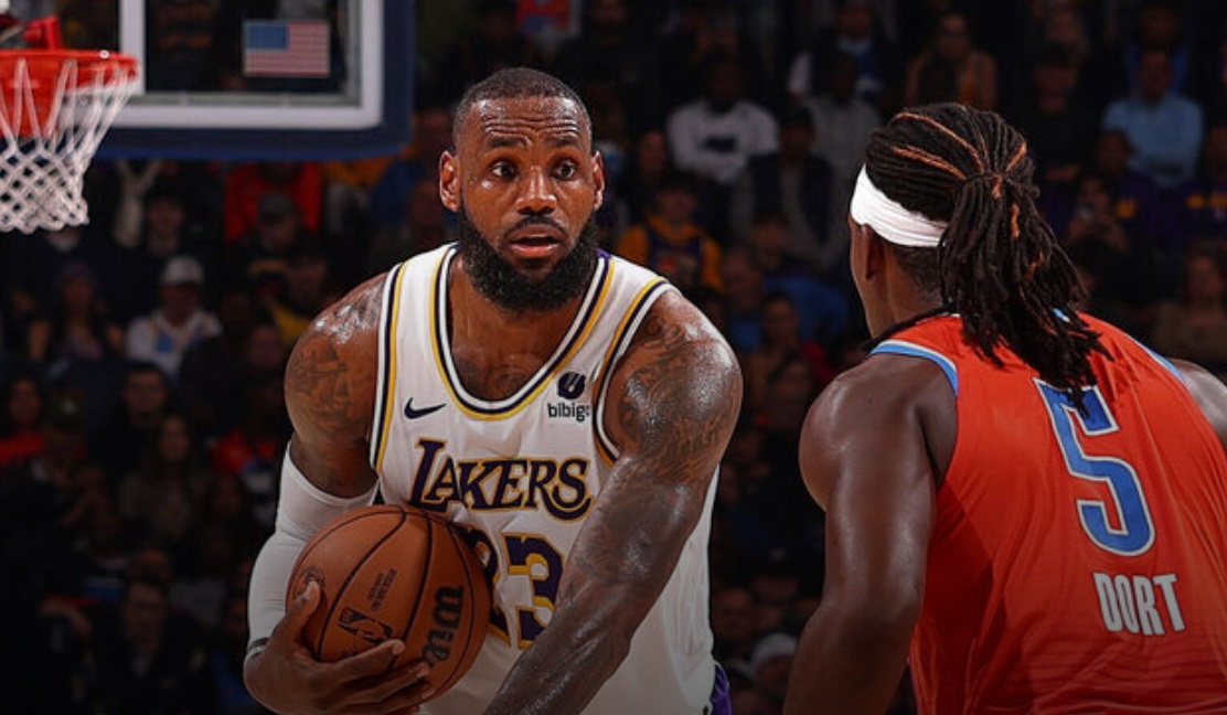 LeBron pours in season-high 40 as Lakers beat Thunder to end 4-game skid