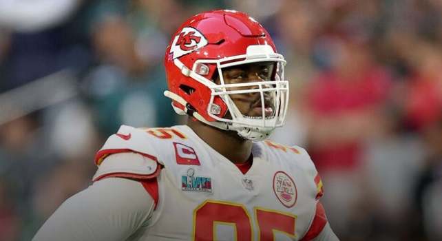 Franchise tag primer: Chris Jones again headlines tender decisions