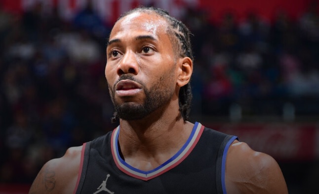 Kawhi exits due to back spasms in loss to T-Wolves