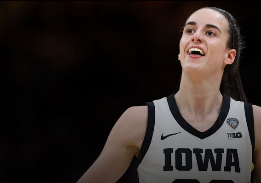 Iowa rallies past UConn to book championship berth