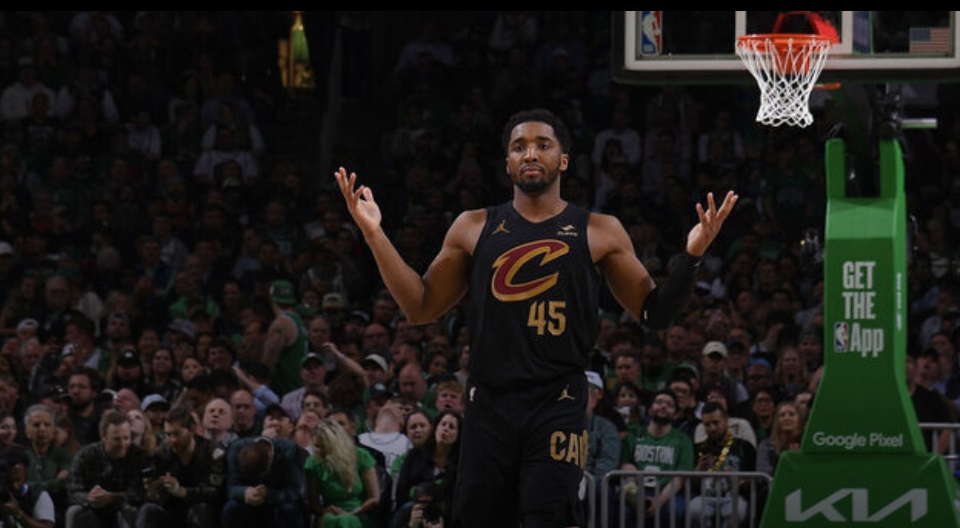 Cavs respond with Game 2 rout over Celtics to even series