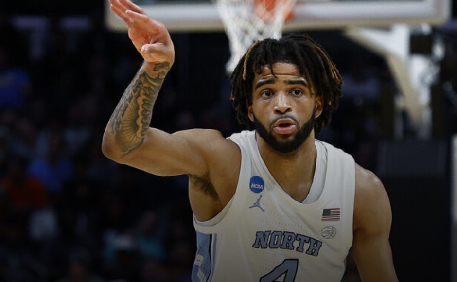 North Carolina star Davis returning for 5th year