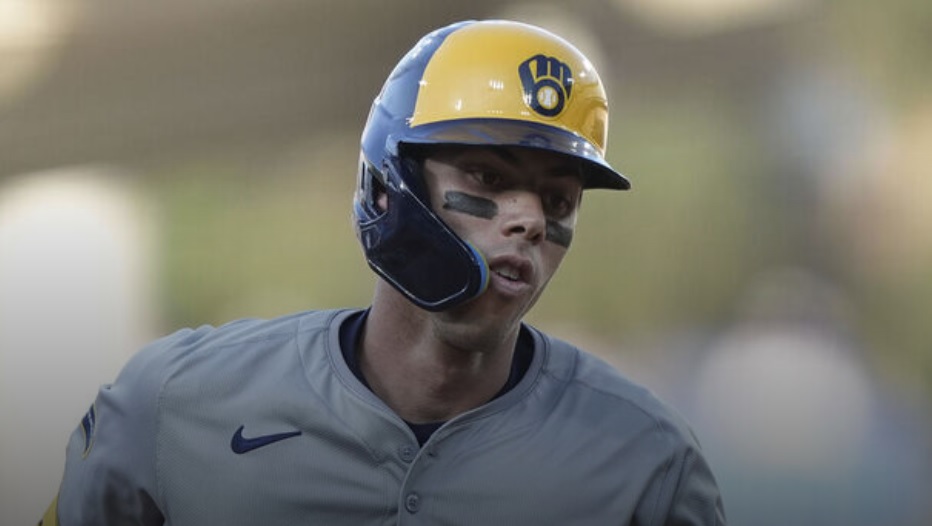 Brewers’ Yelich to undergo season-ending back surgery