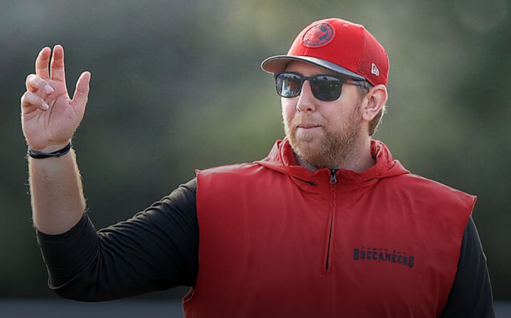 Jaguars to hire Coen as head coach