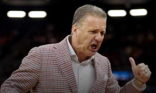 Calipari bests Pitino as Arkansas ousts No. 2 St. John’s