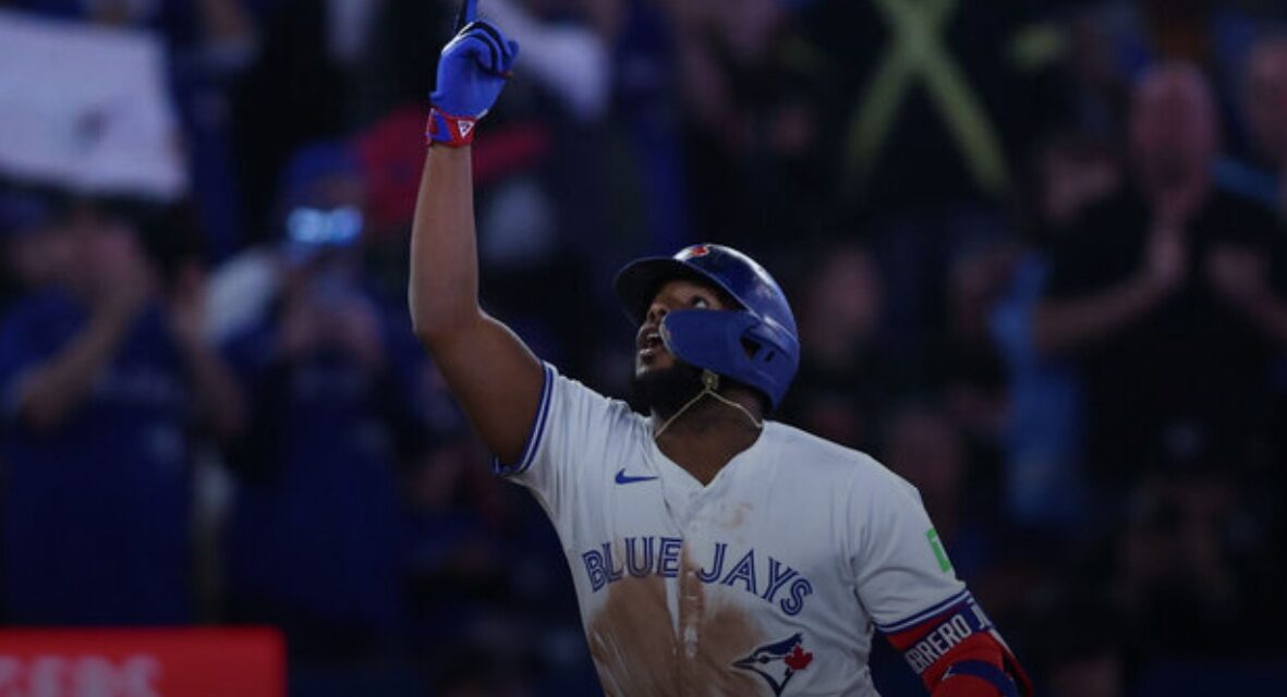 Vlad Jr. HR, franchise-record 19 Ks power Blue Jays to win over Braves