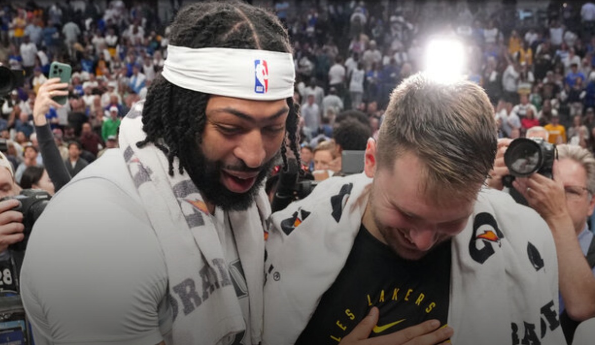 Luka drops 45 in return to Dallas as Lakers clinch playoff spot