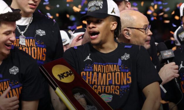 Florida storms back to beat Houston for 3rd national title