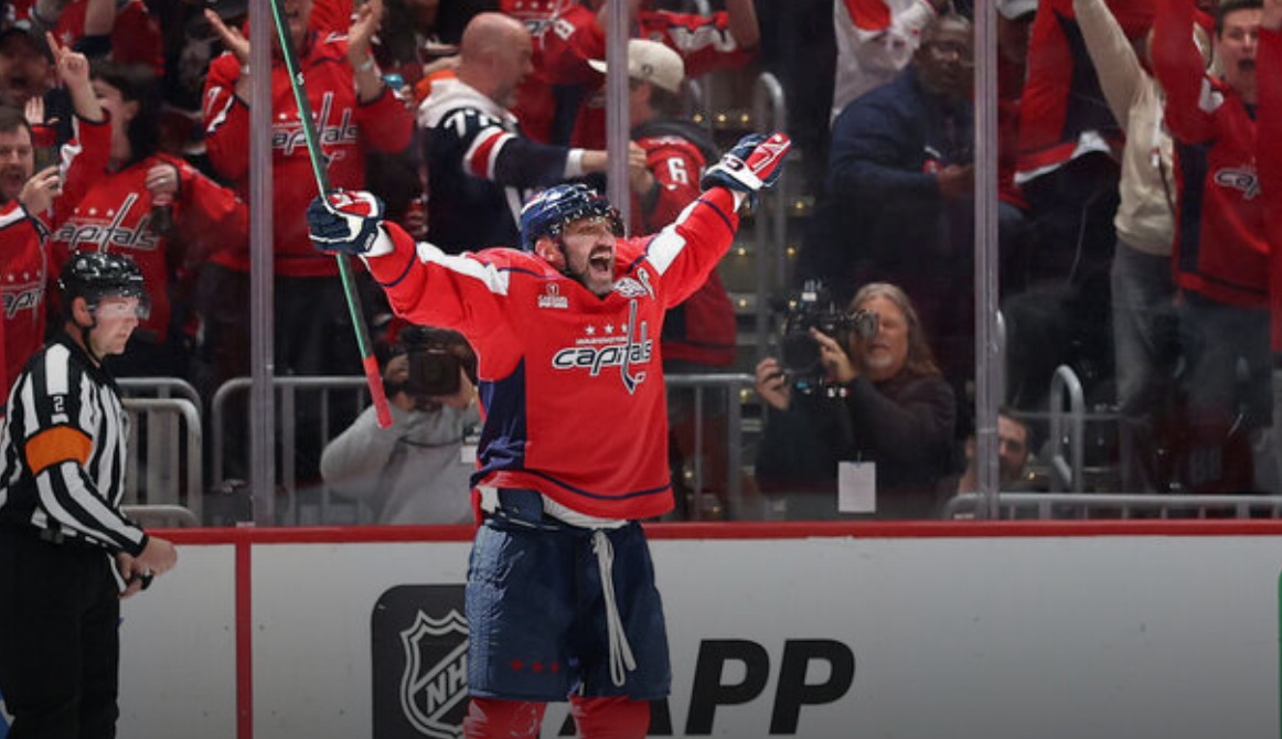 Ovechkin ties Gretzky’s all-time goals record