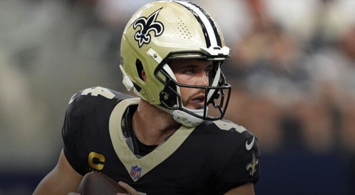 Report: Carr’s availability in 2025 uncertain due to shoulder injury