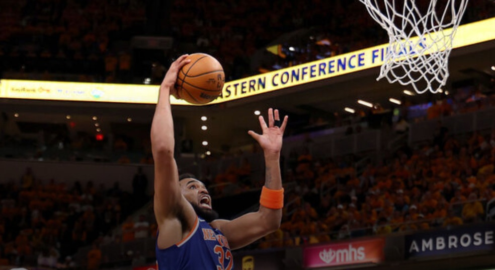 KAT’s monster 4th quarter propels Knicks to Game 3 victory