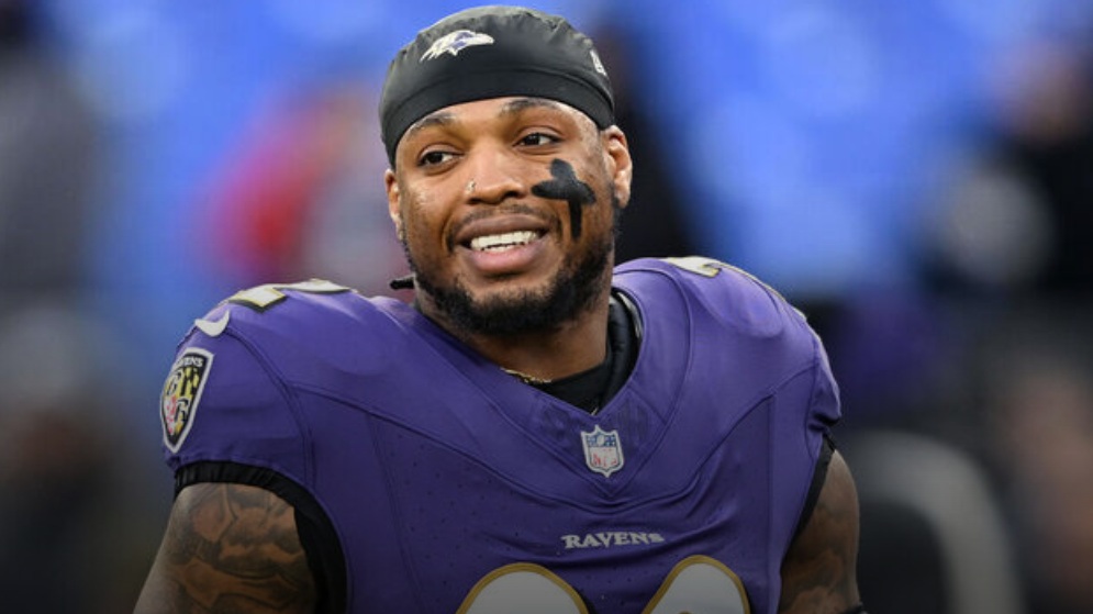 Ravens sign Henry to 2-year, M extension