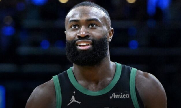 Tatum-less Celtics rout Knicks to force Game 6