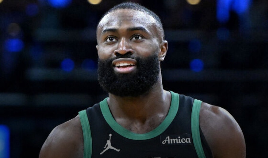 Tatum-less Celtics rout Knicks to force Game 6