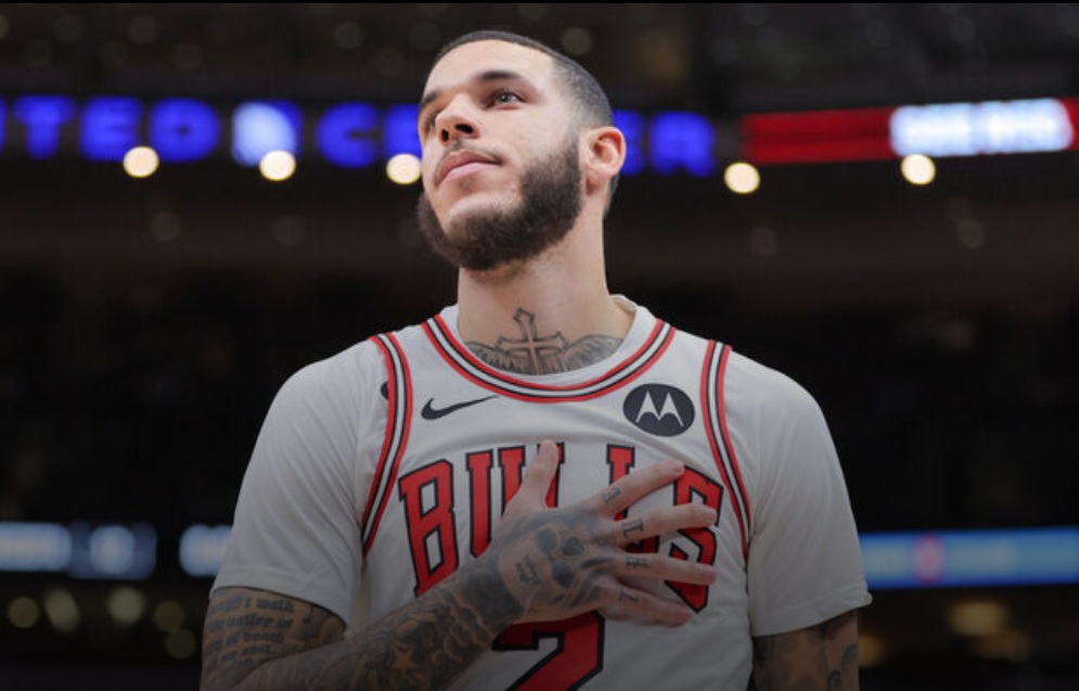Report: Bulls trading Lonzo to Cavs for Okoro