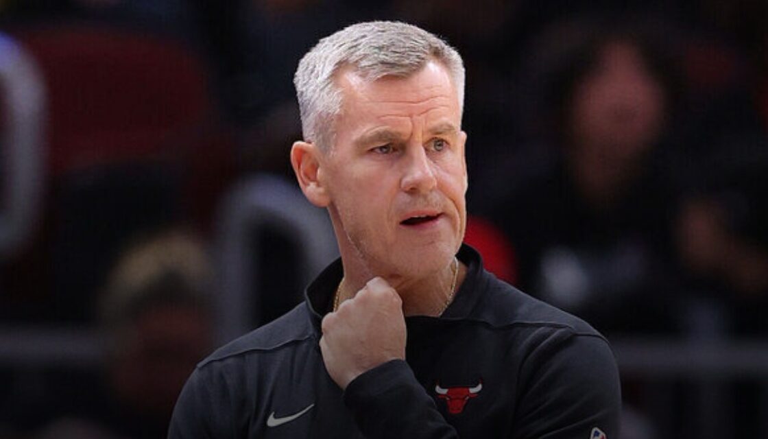 Report: Bulls sign Donovan to multi-year extension