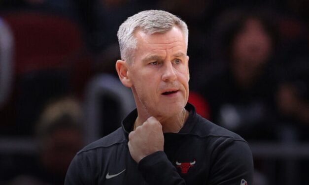 Report: Bulls sign Donovan to multi-year extension