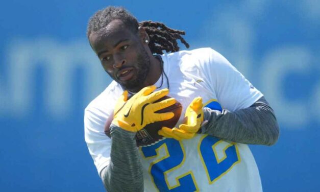 Agent: Najee Harris has eye injury from fireworks incident