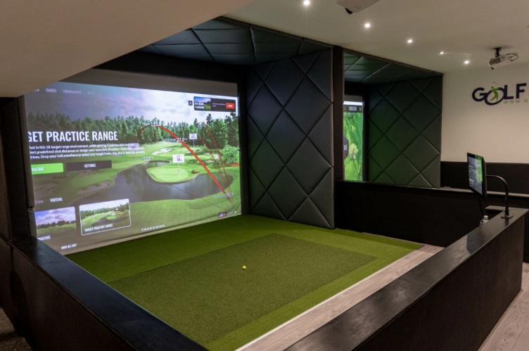 The Complete Guide to Building Your Perfect Indoor Golf Experience