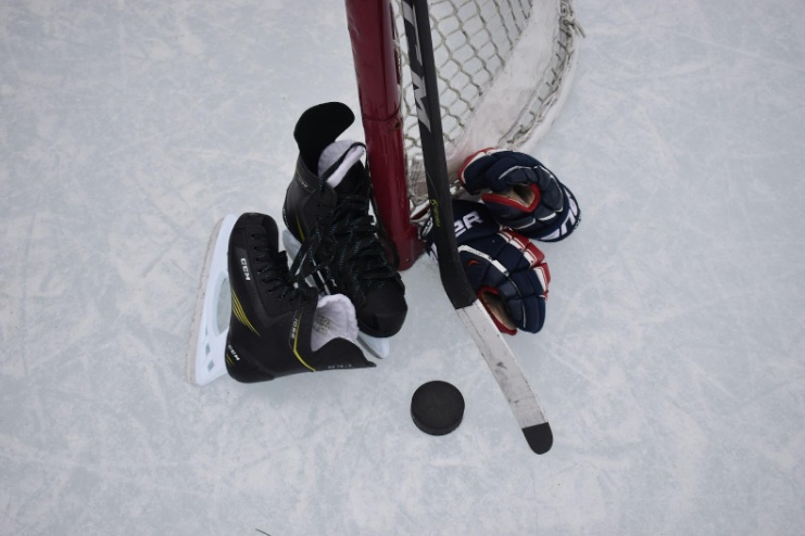 A Beginner’s Guide to Ice Hockey Gear