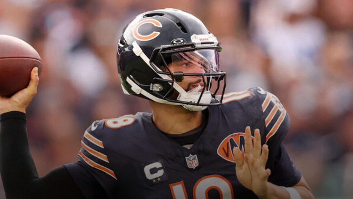 Williams, Bears feast on Cowboys to get 1st win under Johnson