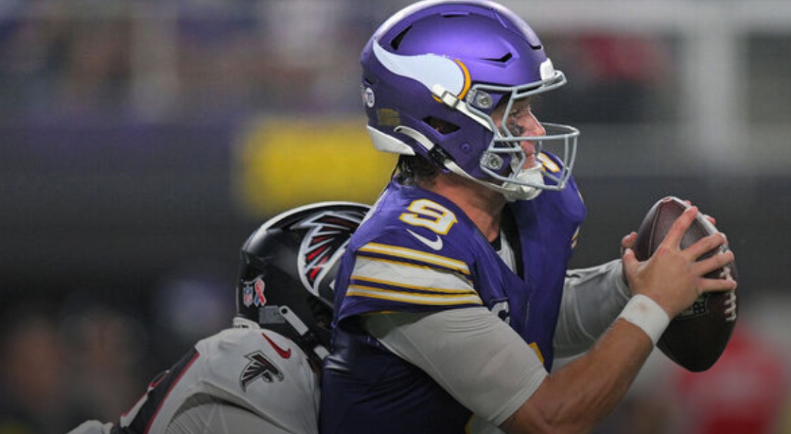 Report: McCarthy out 2-4 weeks with ankle sprain; Vikings to start Wentz