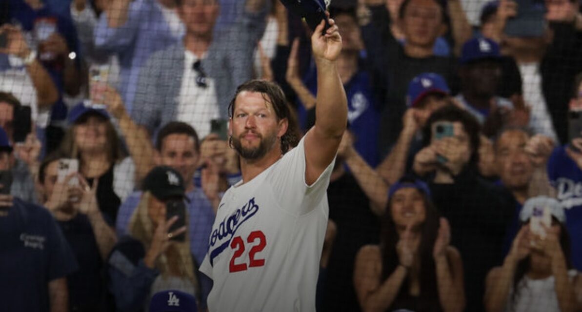 Kershaw soaks in last regular-season start at Dodger Stadium