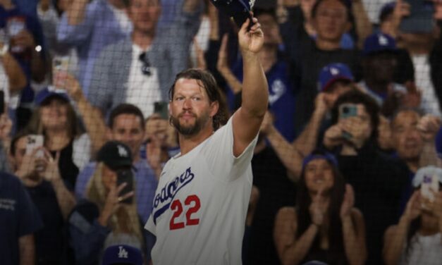 Kershaw soaks in last regular-season start at Dodger Stadium