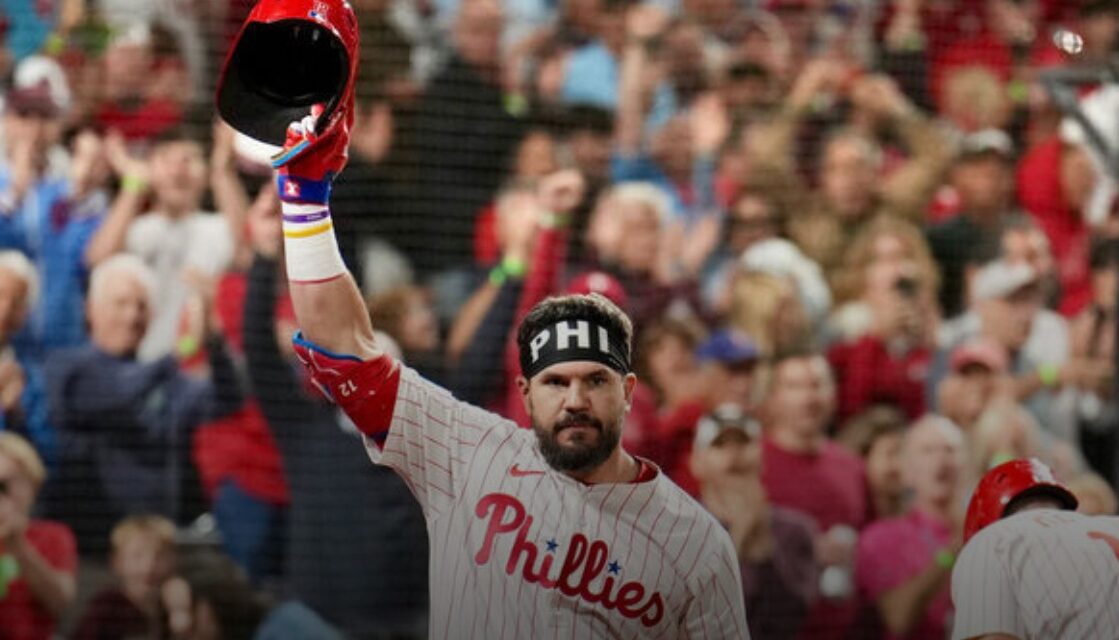 Schwarber records his first 50-homer season