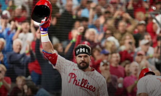 Schwarber records his first 50-homer season
