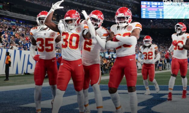 Chiefs pick up 1st win of season, keep Giants winless