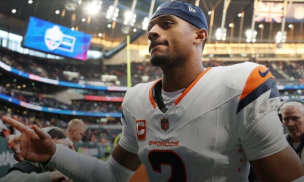 Report: Surtain expected to miss 4-6 weeks with pectoral injury