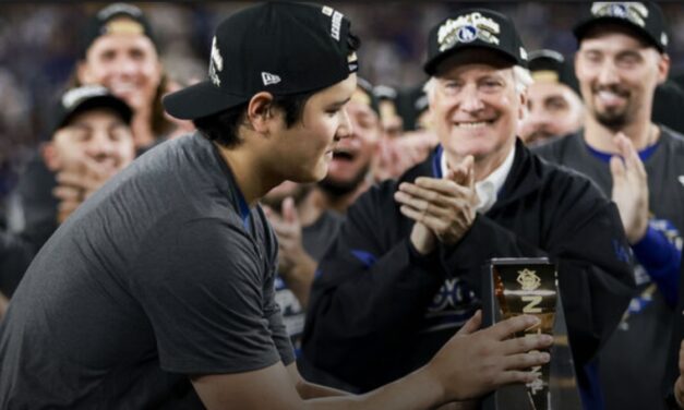 Ohtani hits 3 HRs, throws 6 shutout IP, wins NLCS MVP
