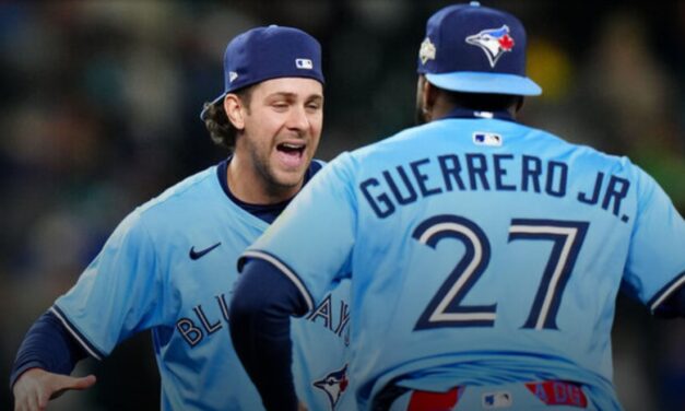 Blue Jays hit 5 HRs, Bieber dominates during Game 3 rout
