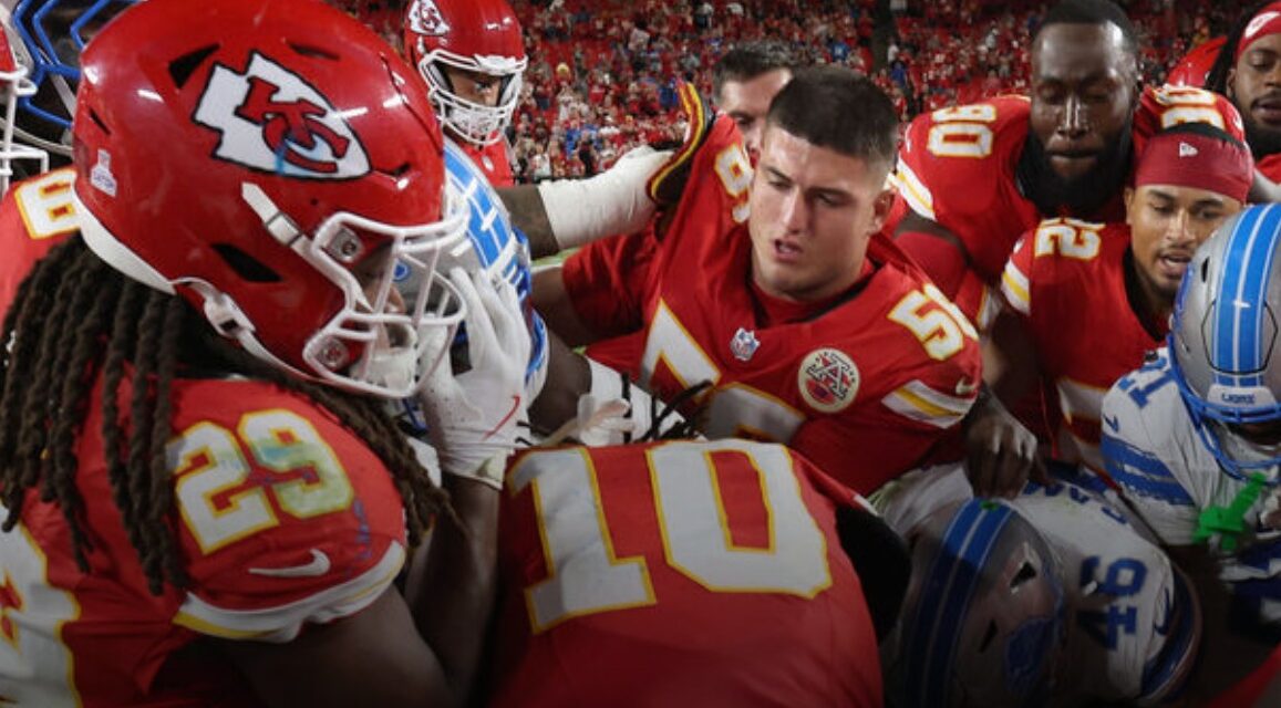 Chiefs handle Lions on SNF before postgame fight